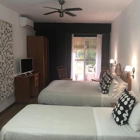 Hostal Victoria Altura Εξωτερικό φωτογραφία