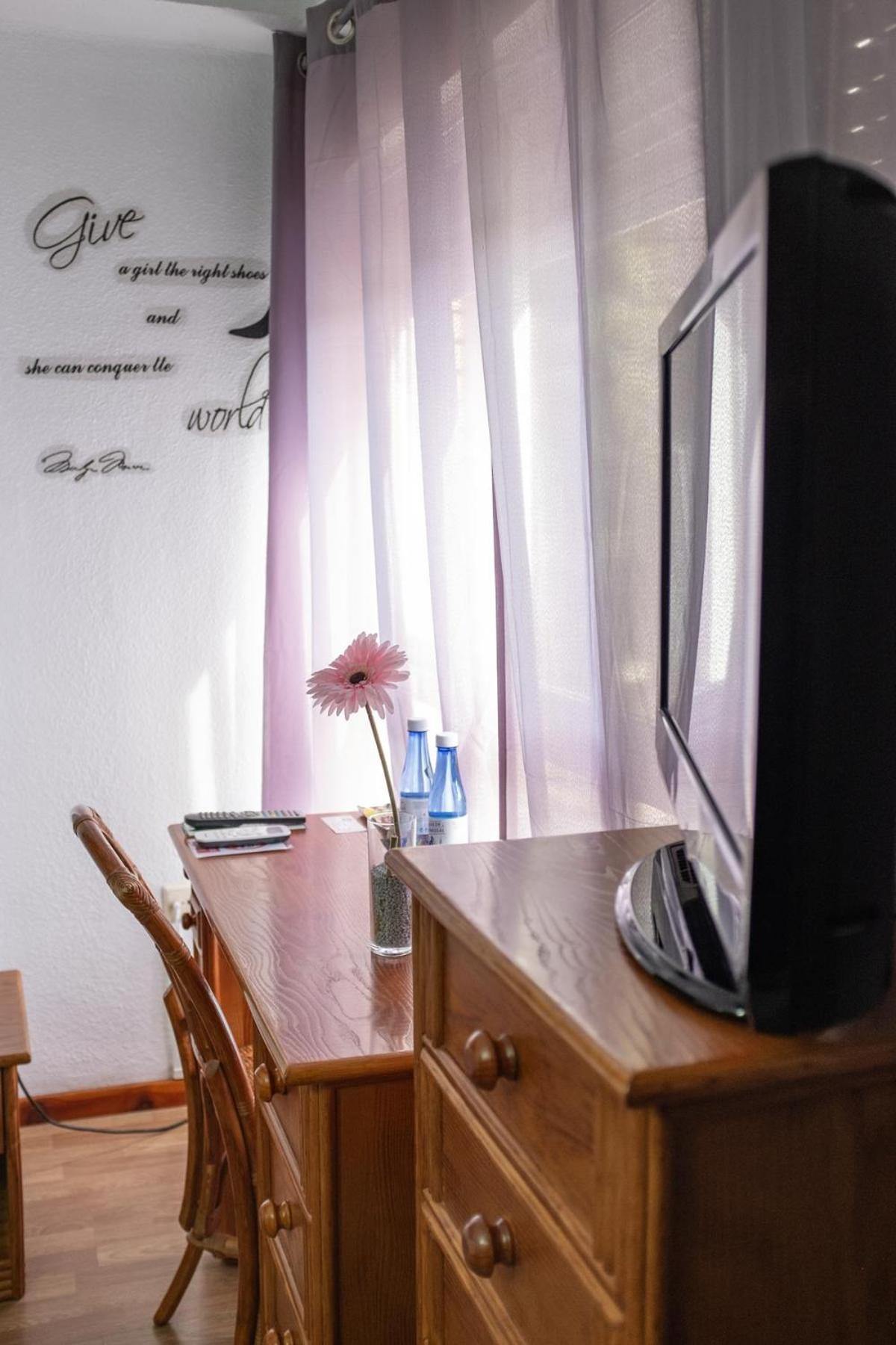 Hostal Victoria Altura Εξωτερικό φωτογραφία